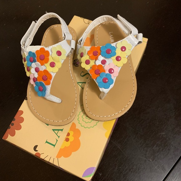 Toddler size 5 floral sandals - Picture 1 of 2